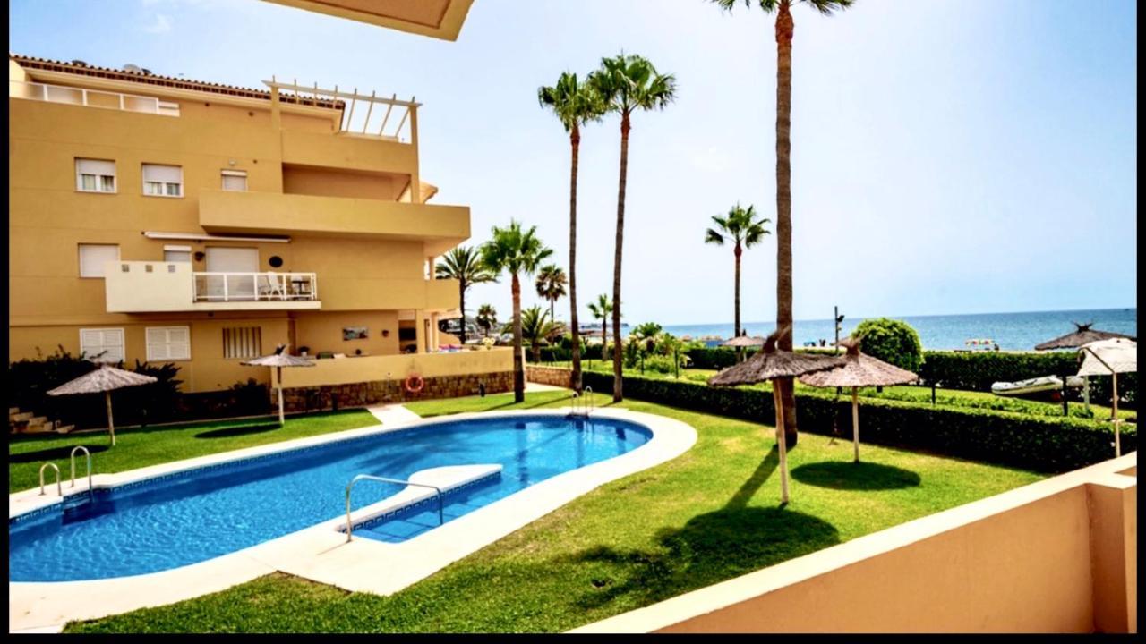 Apartamento Beachfront In *